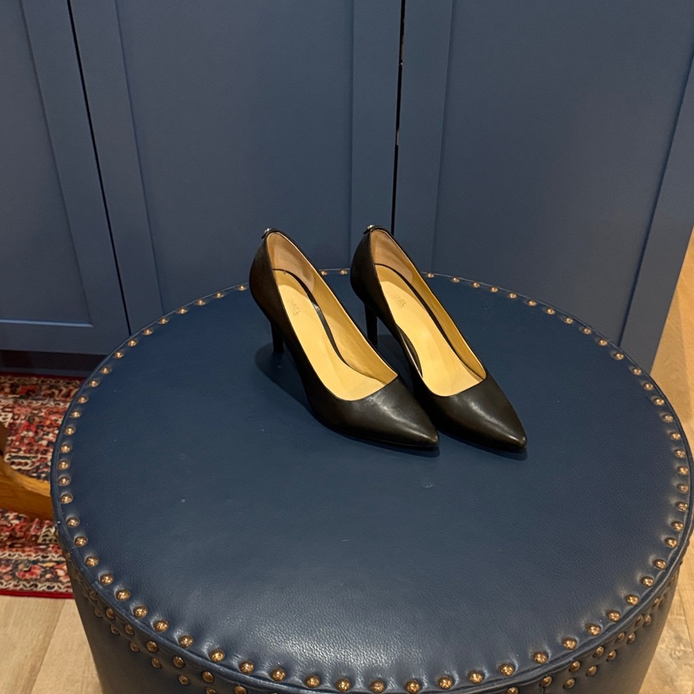 MICHAEL KORS Elegant Black Women's Heels NO ISSUES